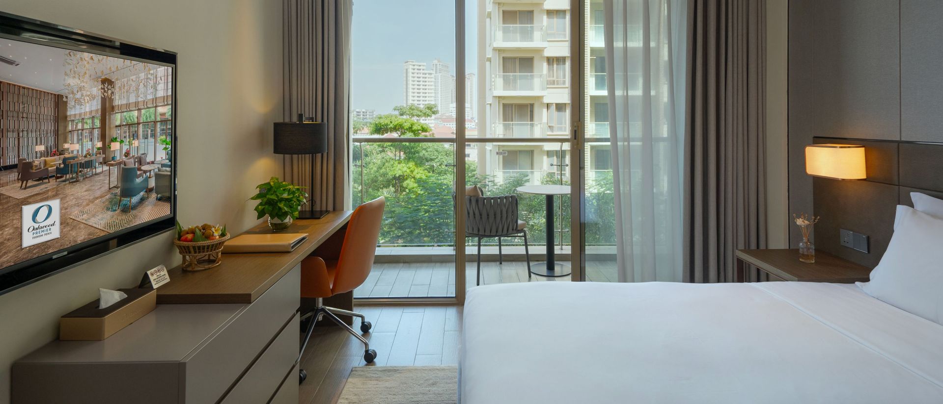 Oakwood Premier Phnom Penh Overview
