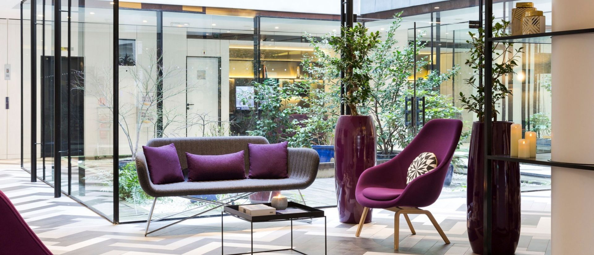Overview Citadines Opera Paris Lobby