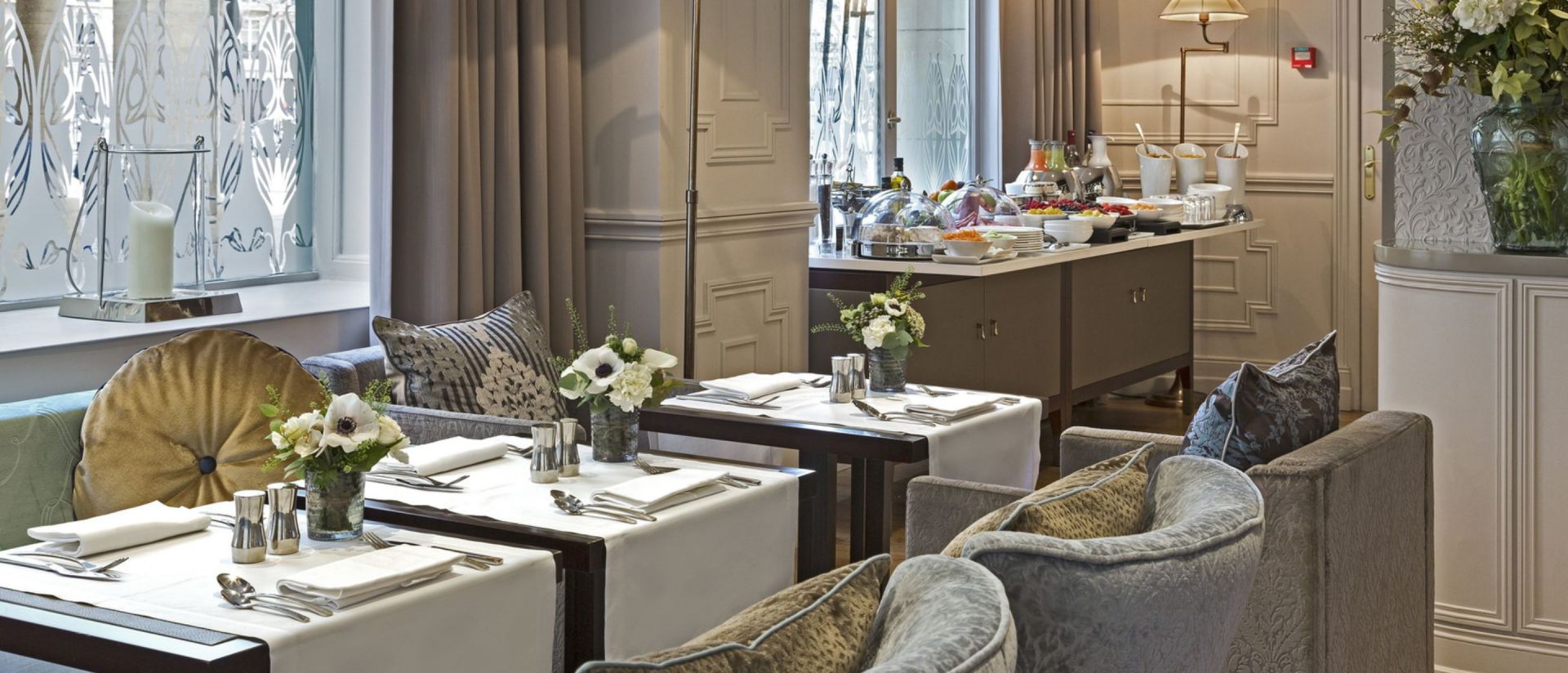 La Clef Louvre Paris by The Crest Collection Gallery