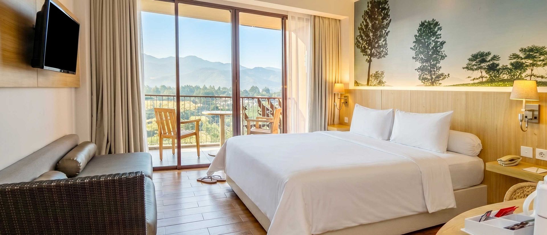 Pesona Alam Resort & Spa豪华山景客房