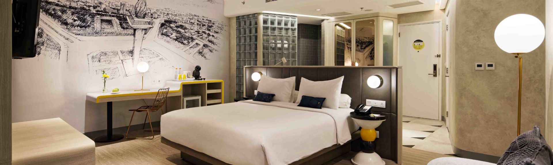 YELLO Hotel Harmoni Jakarta也旅套房