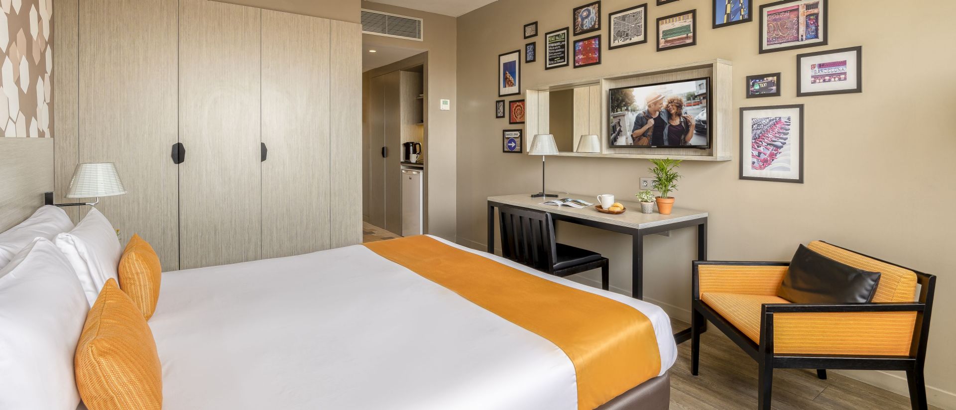 Classic Room at apart hotel Citadines Ramblas Barcelona
