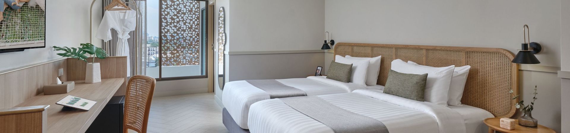 Deluxe Room Twin