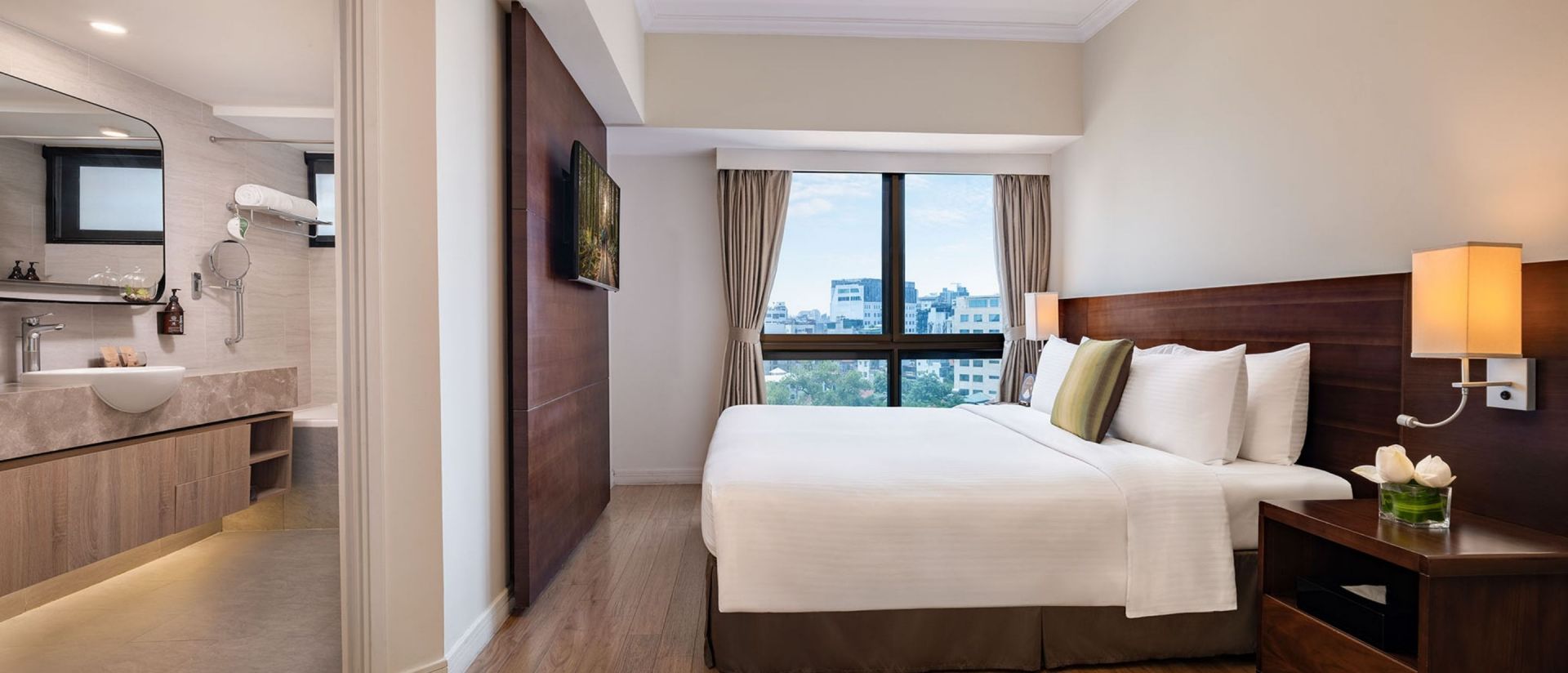 Apartment Types Somerset Grand Hanoi 3br Dlx Desktop Banner