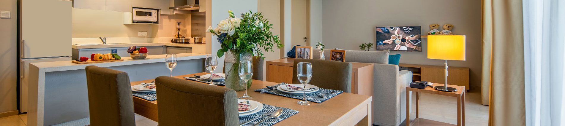 Overview SR China Wuhan Cit20Zhuankou Facade2001 HR