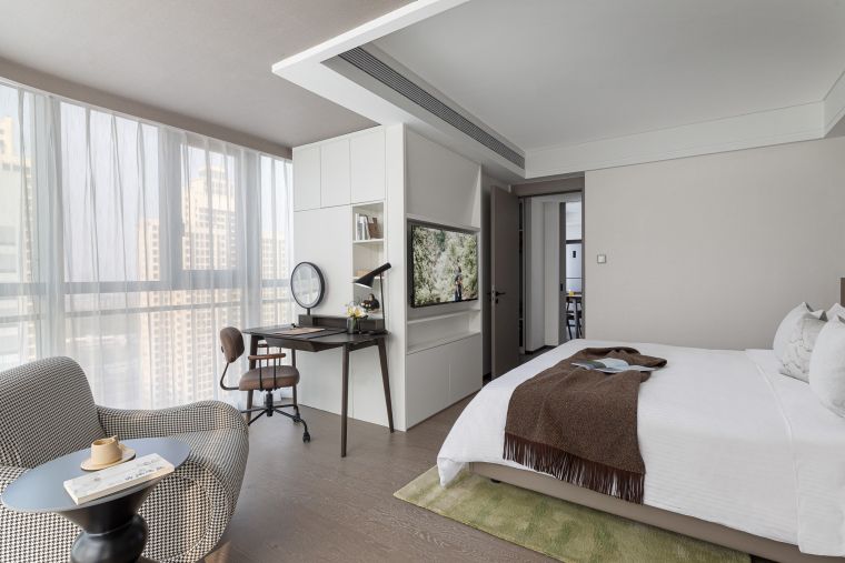 Somerset Future Center Wuhan SR China Wuhan Som Future Center 1BRM Premier Master Bedroom LR