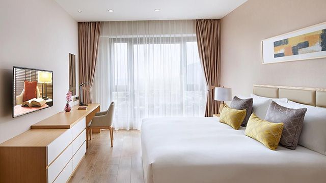 Overview One Bedroom Premier Queen Apartment Thumb