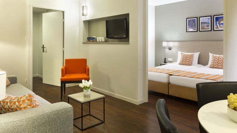 Oexe Citadines Antigone Montpellier France Studio Executive2