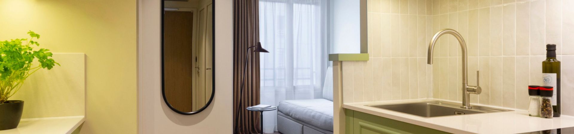 入住我们新的两室公寓：三人的理想居所