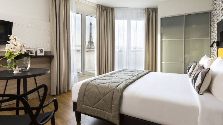 Studio Deluxe Eiffel Tower View With Balcony Citadines Tour Eiffel Paris France Studio Eiffel Tower View