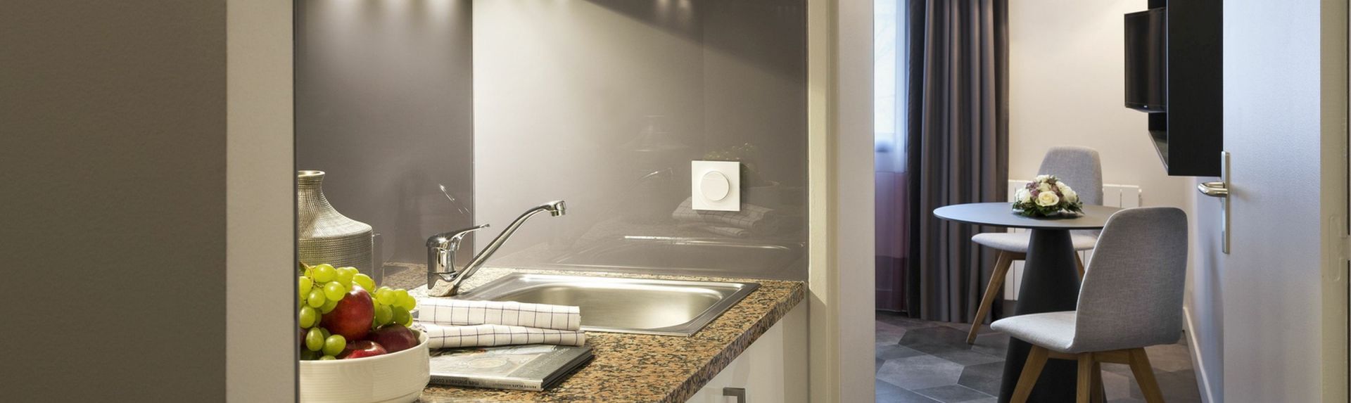 Citadines Trocadéro Paris Gallery