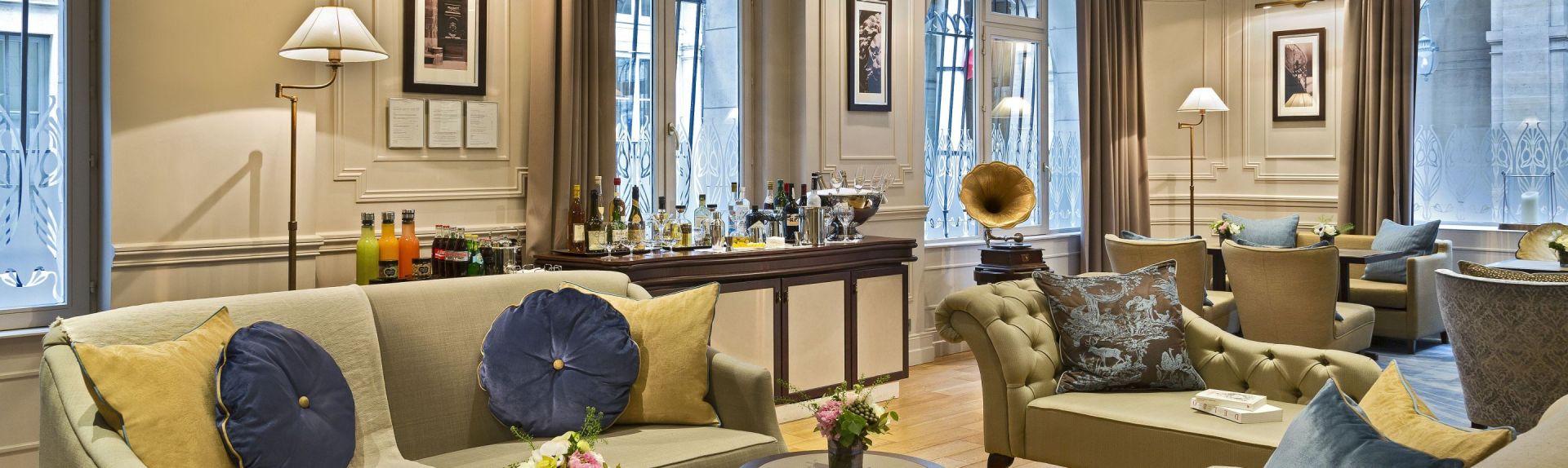 La Clef Louvre Paris by The Crest Collection Amenities