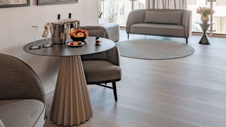 Deluxe Room Thumbnail