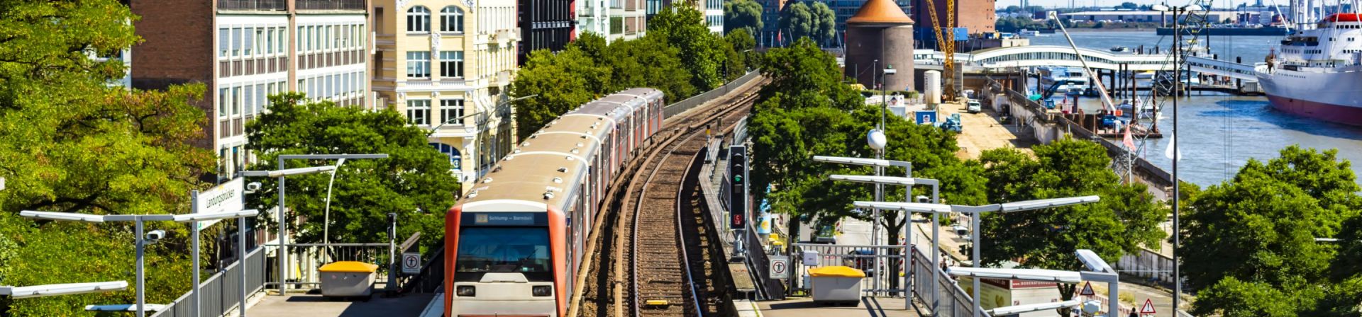the elbe river close to Citadines Michel Hamburg