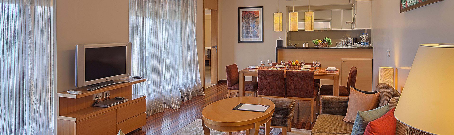 普纳 Naylor 路奥克伍德华庭酒店公寓二居室高级公寓