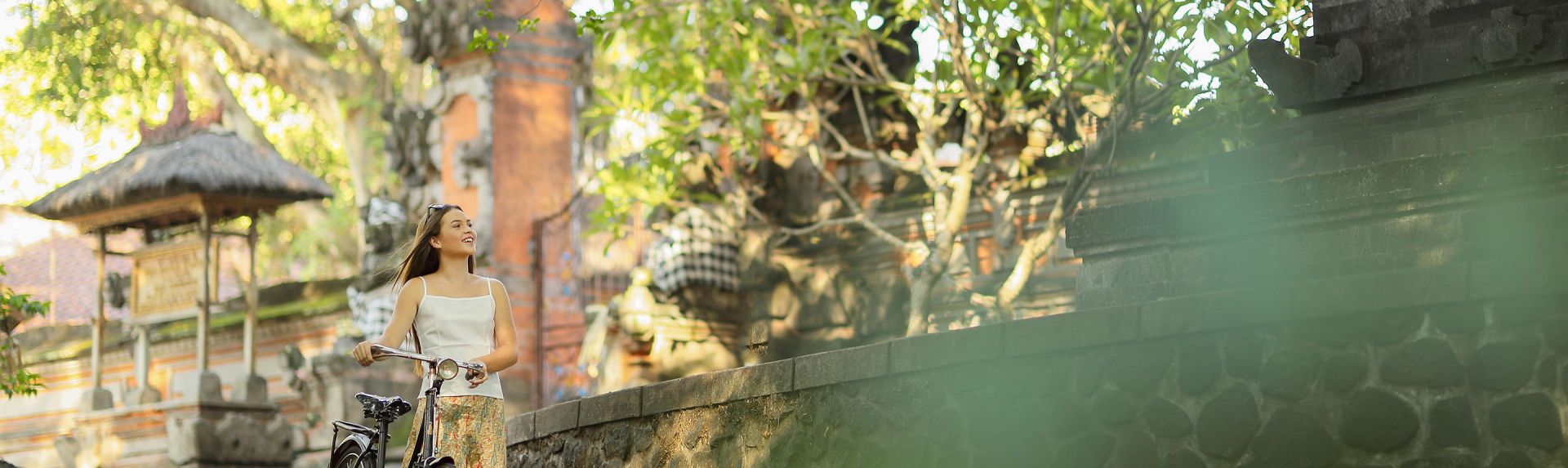 巴厘岛馨乐庭巴拉瓦海滩公寓酒店 服务公寓位置概述