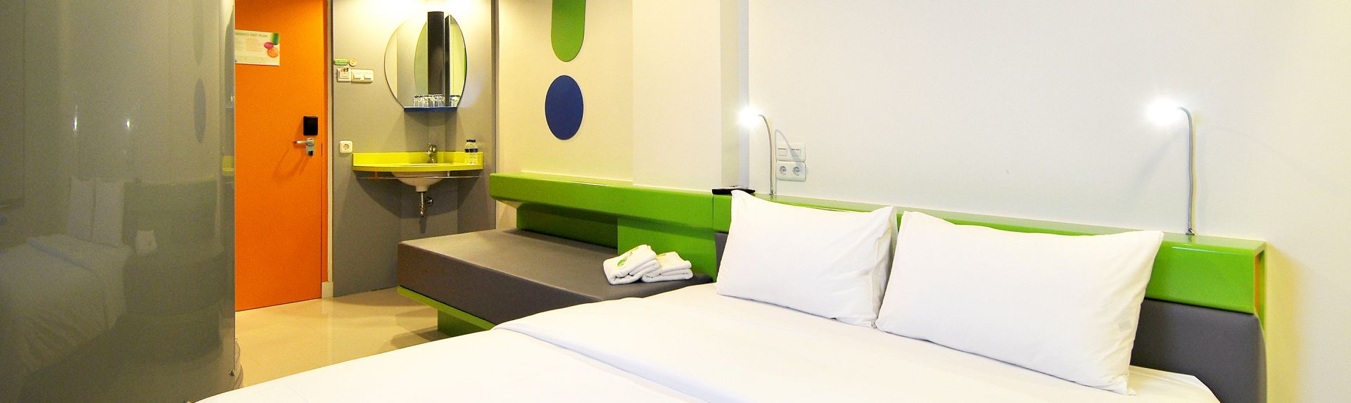 PTUD 横幅桌面客房