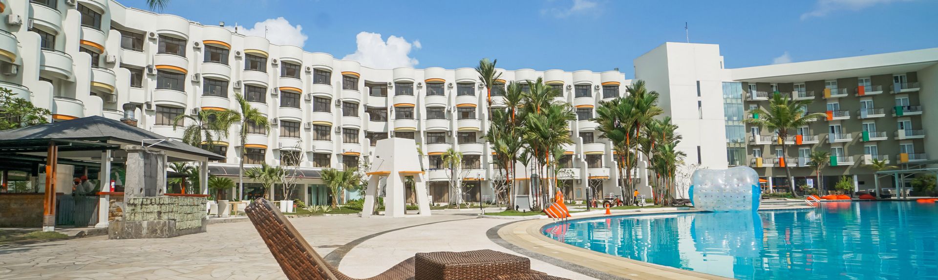 HRBW 横幅桌面设施