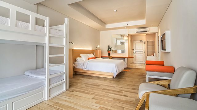 HARRIS 家庭泳池景观房