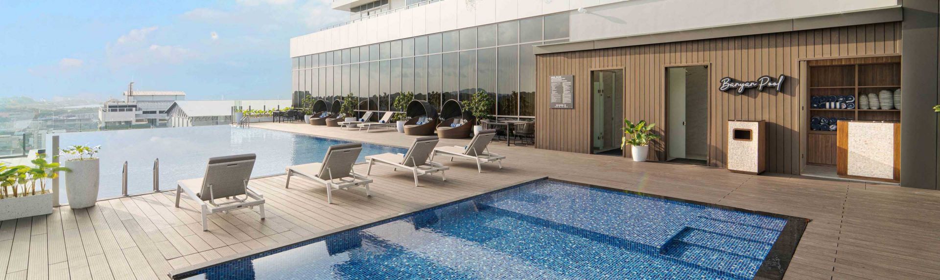 奥克伍德豪华棍棒横幅设施