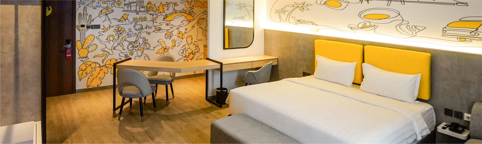 Yello Batam Banner Hype Suite Room