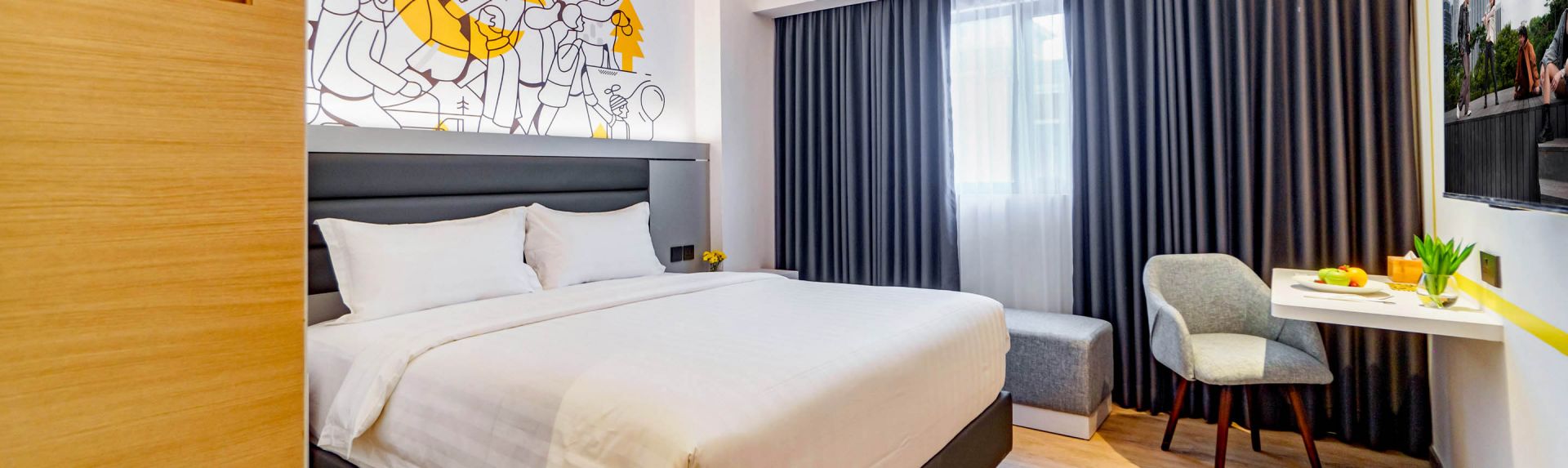 Yello Batam Banner Urban Room