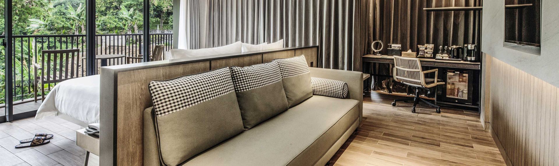 Botanica 横幅独特转角套房