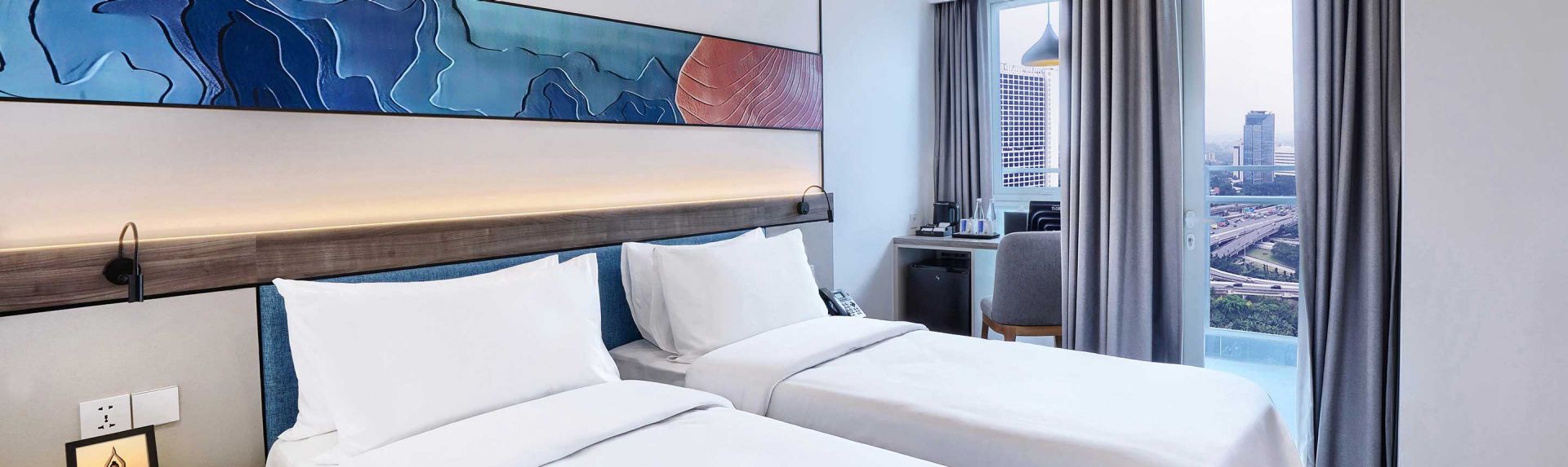 安塔萨里 citadines 豪华双床房横幅