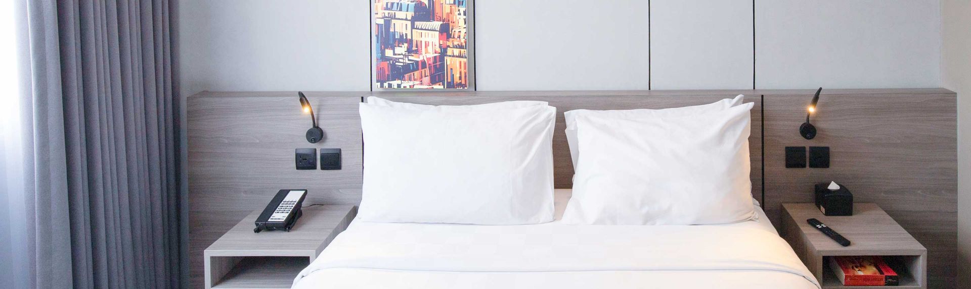 将雅加达连接起来的豪华小酒馆横幅