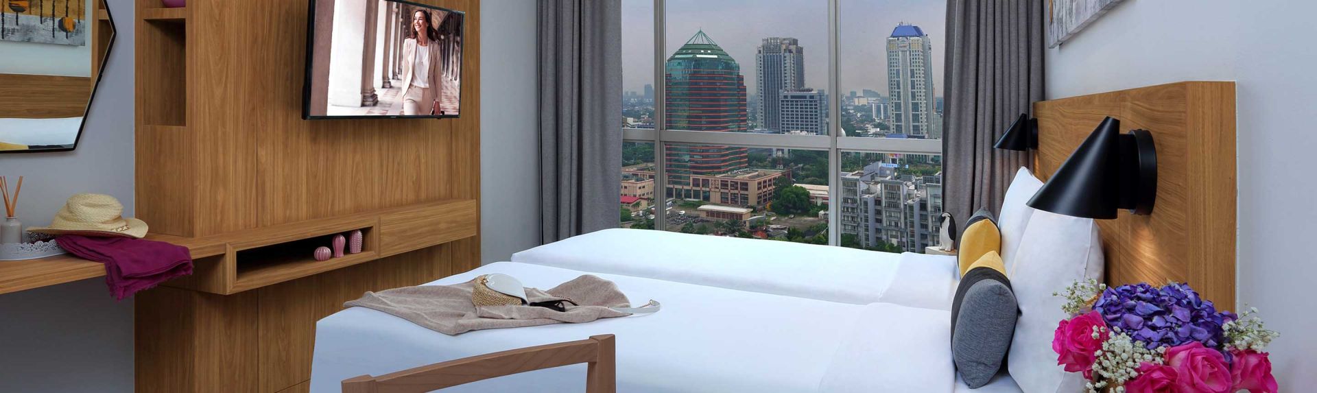 横幅单卧室豪华双床房