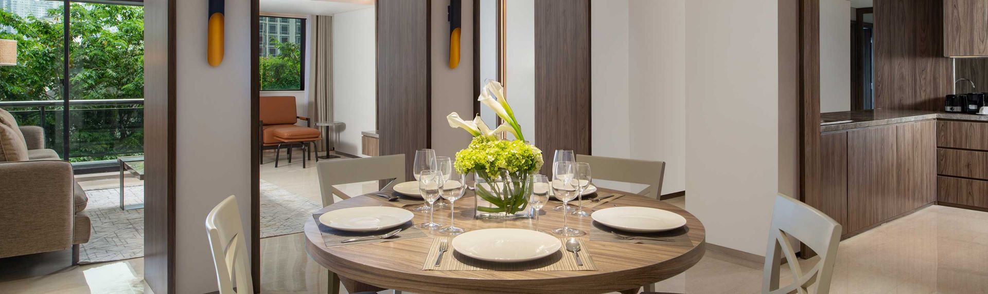 三卧室 Premier Banner 台式电视