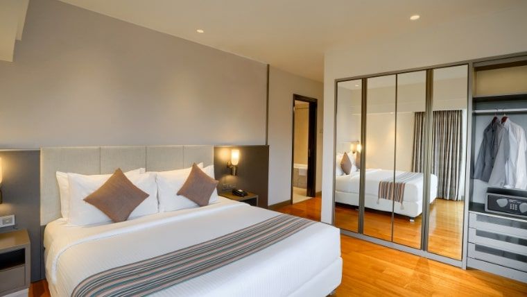 Apartment Types SBJ Banner Thumbnail 2br Executivesuite Update