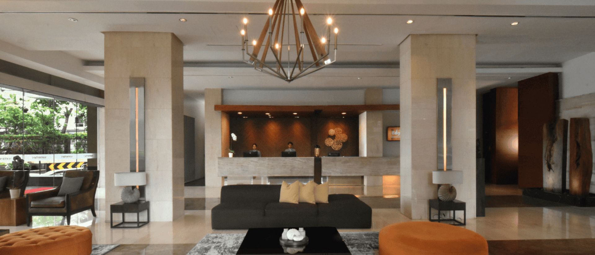 萨盛捷·苏迪曼·贾卡特横幅位置 