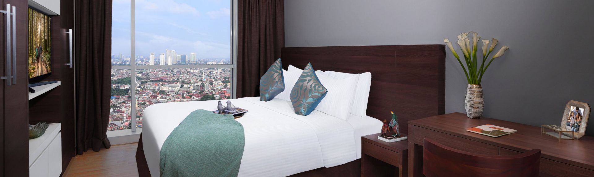 Banner Room Somerset Kencana Jakarta