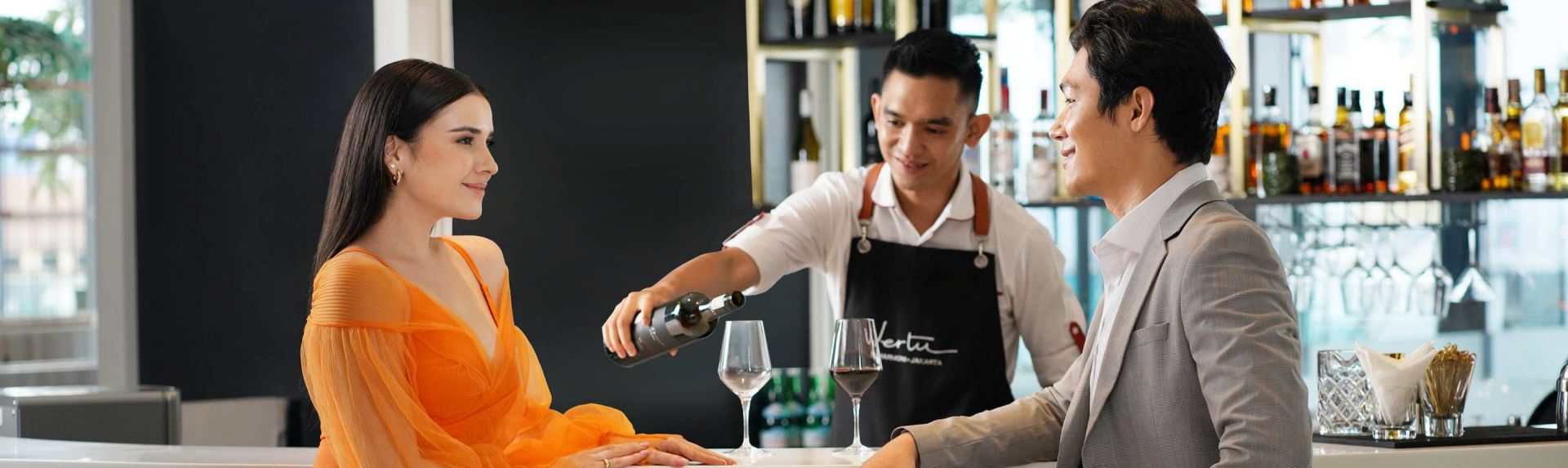 Vertu Harmoni 横幅桌面1