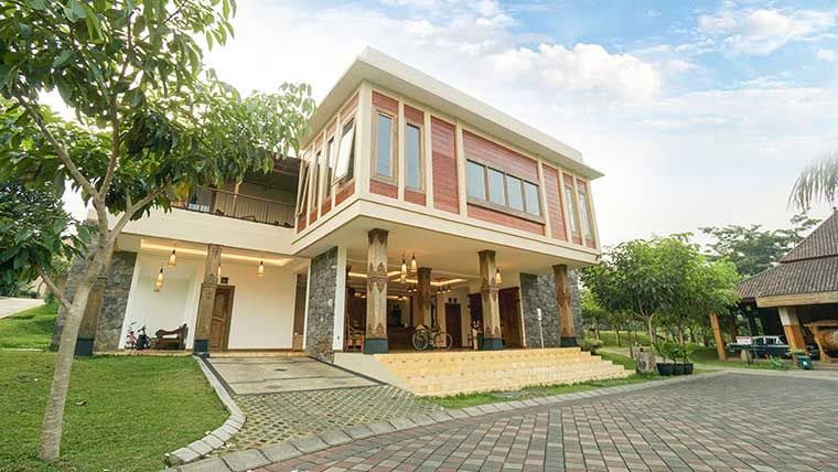 Nearby Property image