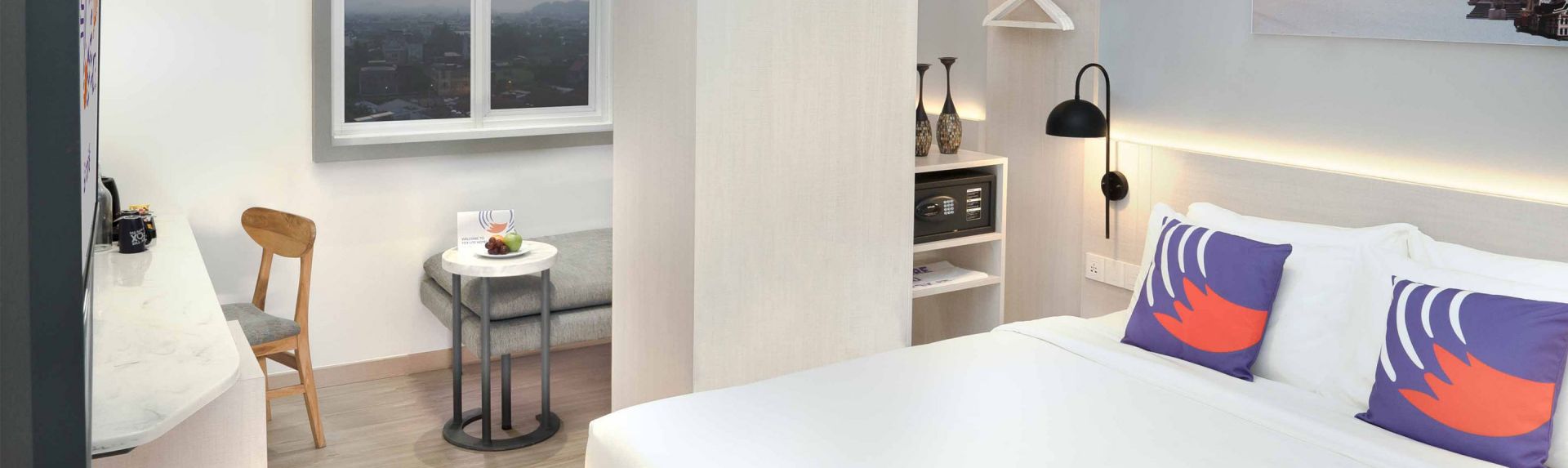 FOX Lite Samarinda 横幅优惠促销