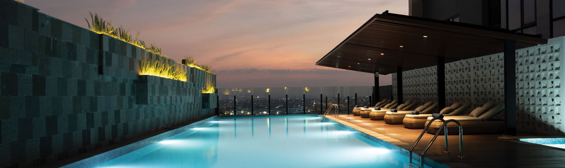 盛捷 Queen 城市 Semarang 概述横幅