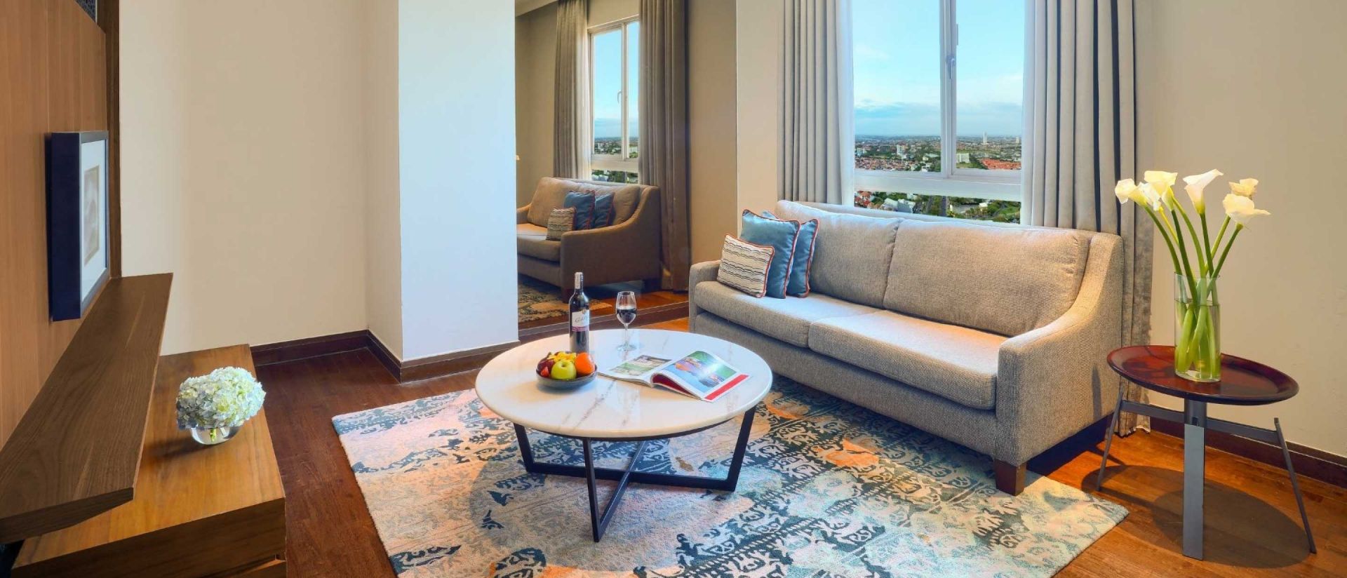 阿雅诗阁水上广场横幅画廊 