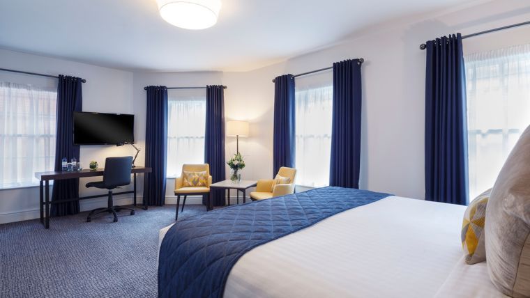 行政特大号床间