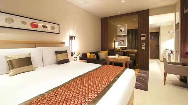 Overview Studio Executive Thumb