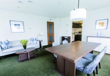 行政两房式公寓