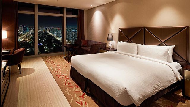 一居室特大床高级公寓