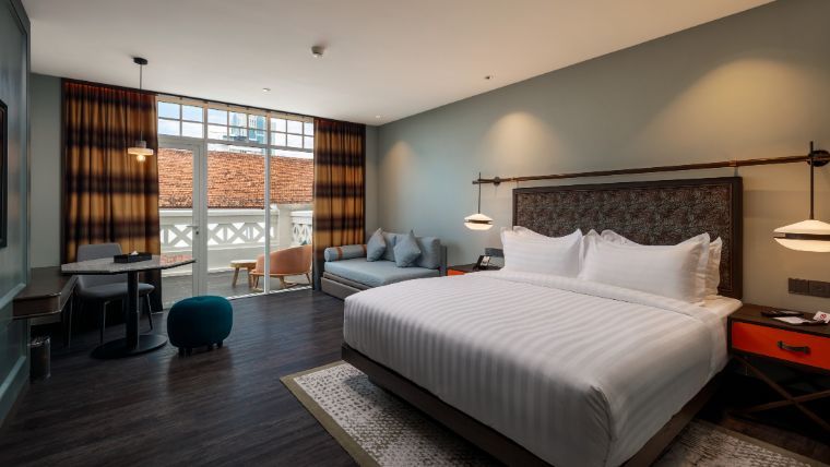 Gallery 760x428 The George Penang Governor Suite