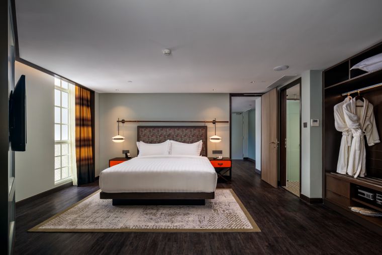 Gallery The George Hotel Rooms Premier Deluxe King