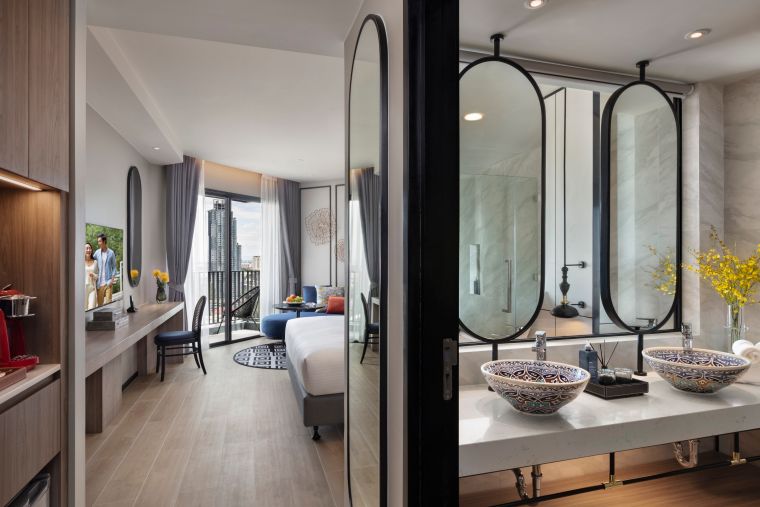 Apartmenttypes SR Thailand Pattaya Som Pattaya Dlx Rm Living And Bath Rm Area LR