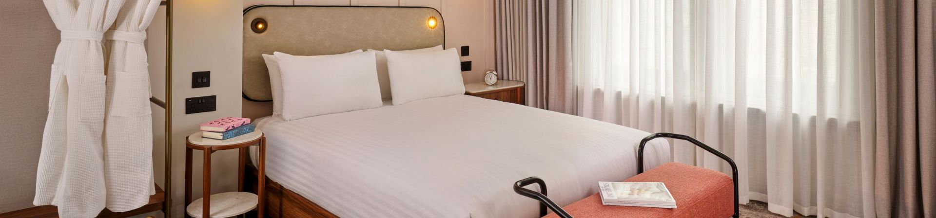 标准房 – 特大床或双床