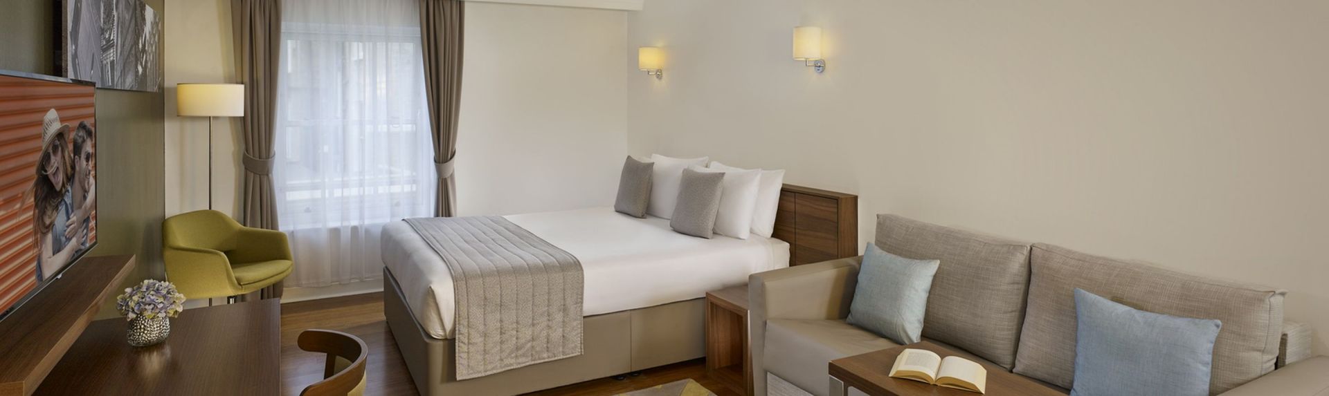 Studio Deluxe in London