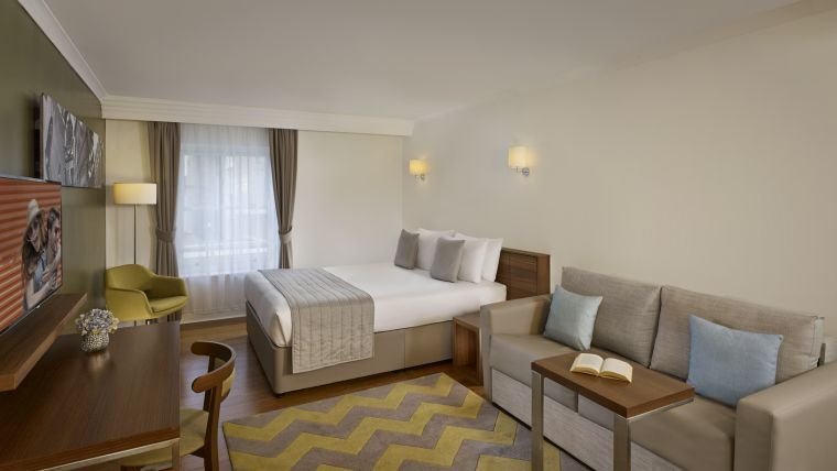 Nearby Property image