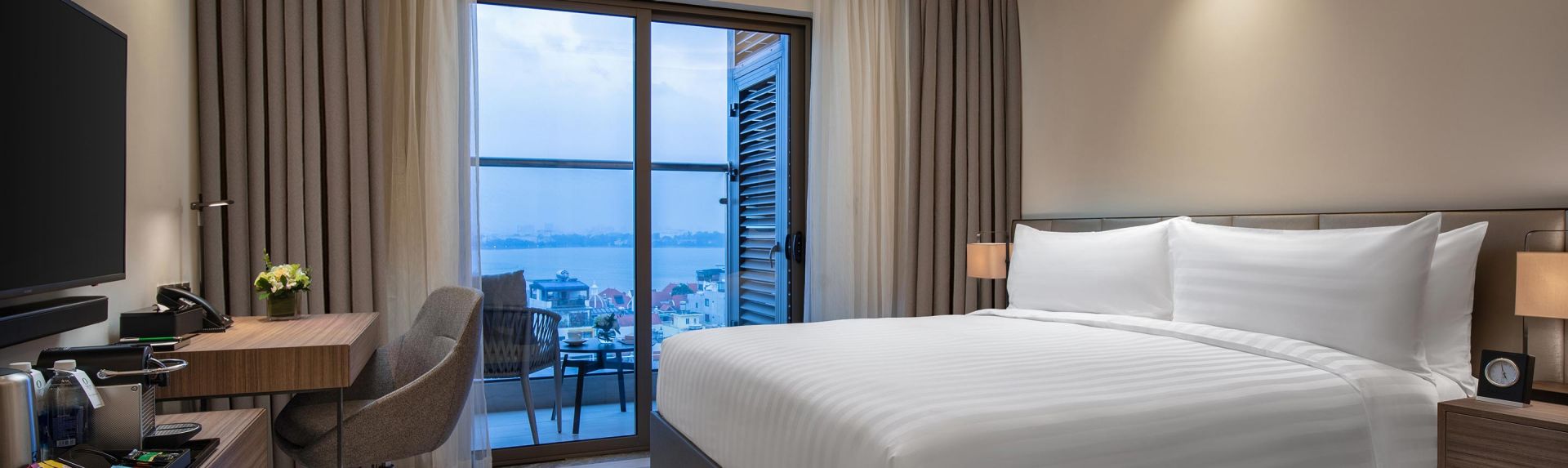 河内奥克伍德华庭酒店公寓豪华特大床单间公寓